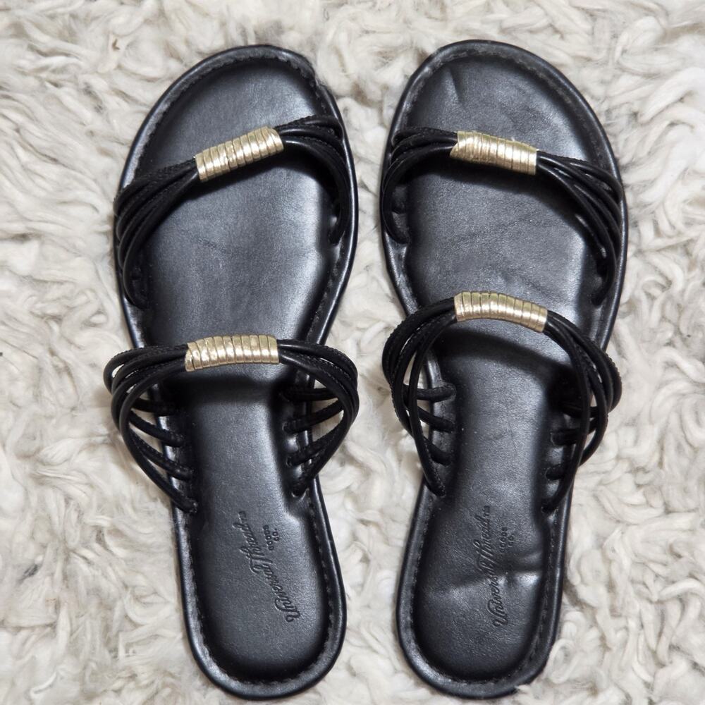 Universal Thread Black Strappy Slide Women's Size 6 Sandals